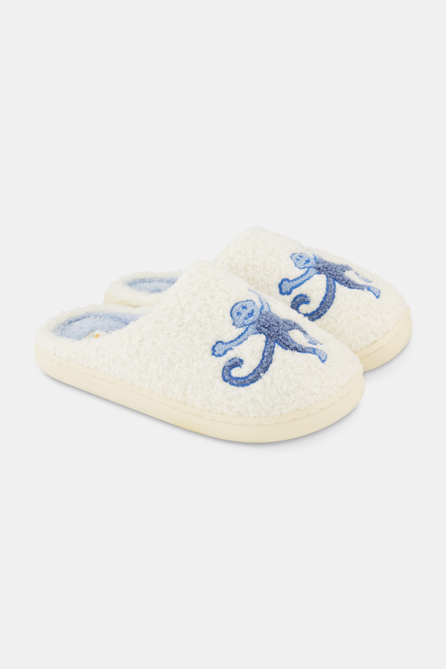 SLIPPERS_01